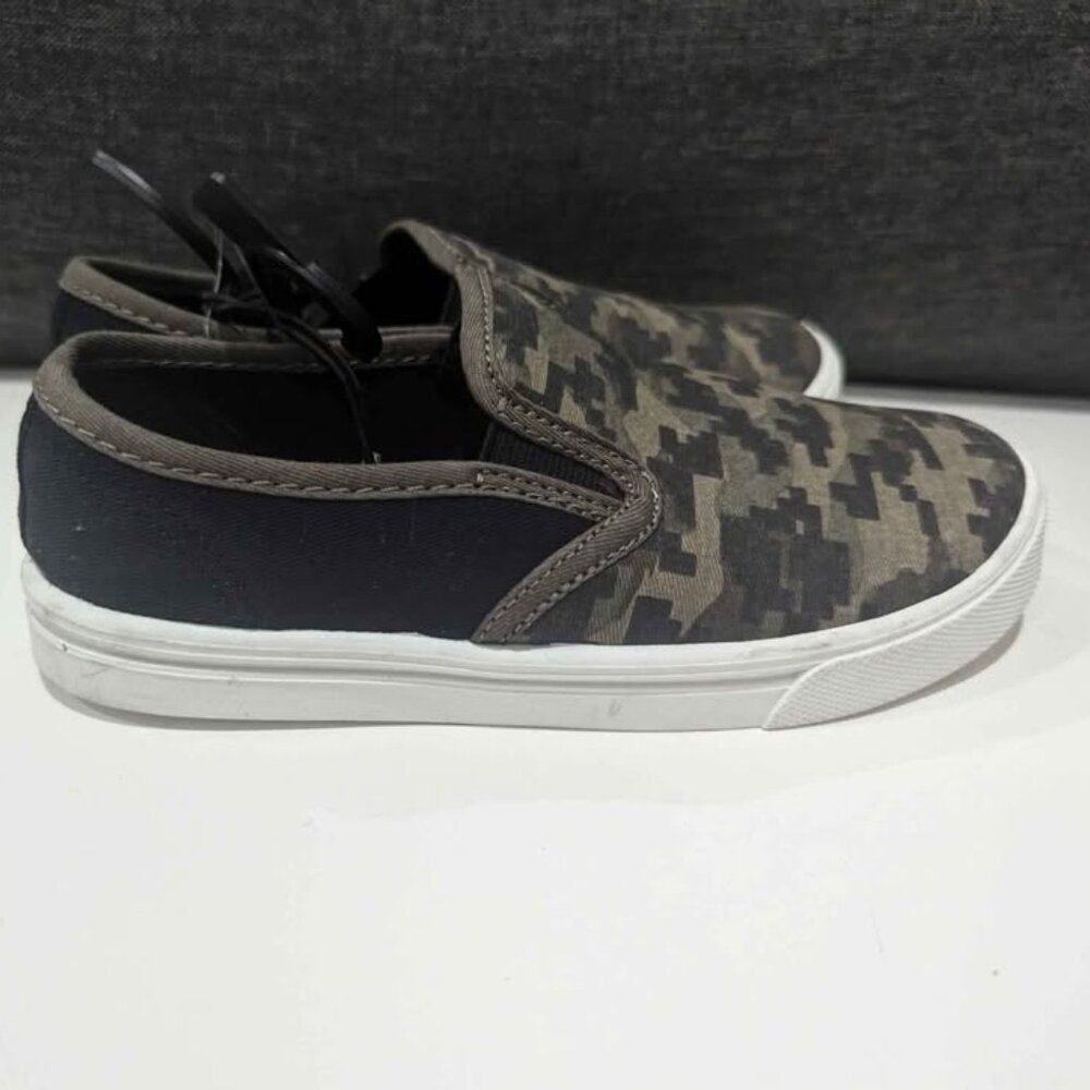 Brand new canvas shoes with Camo/minecraft pattern